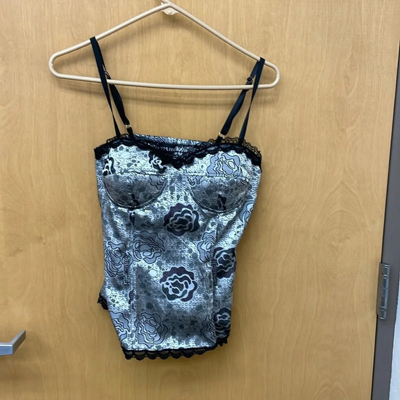 Wet Seal Tops - Wet Seal corset top